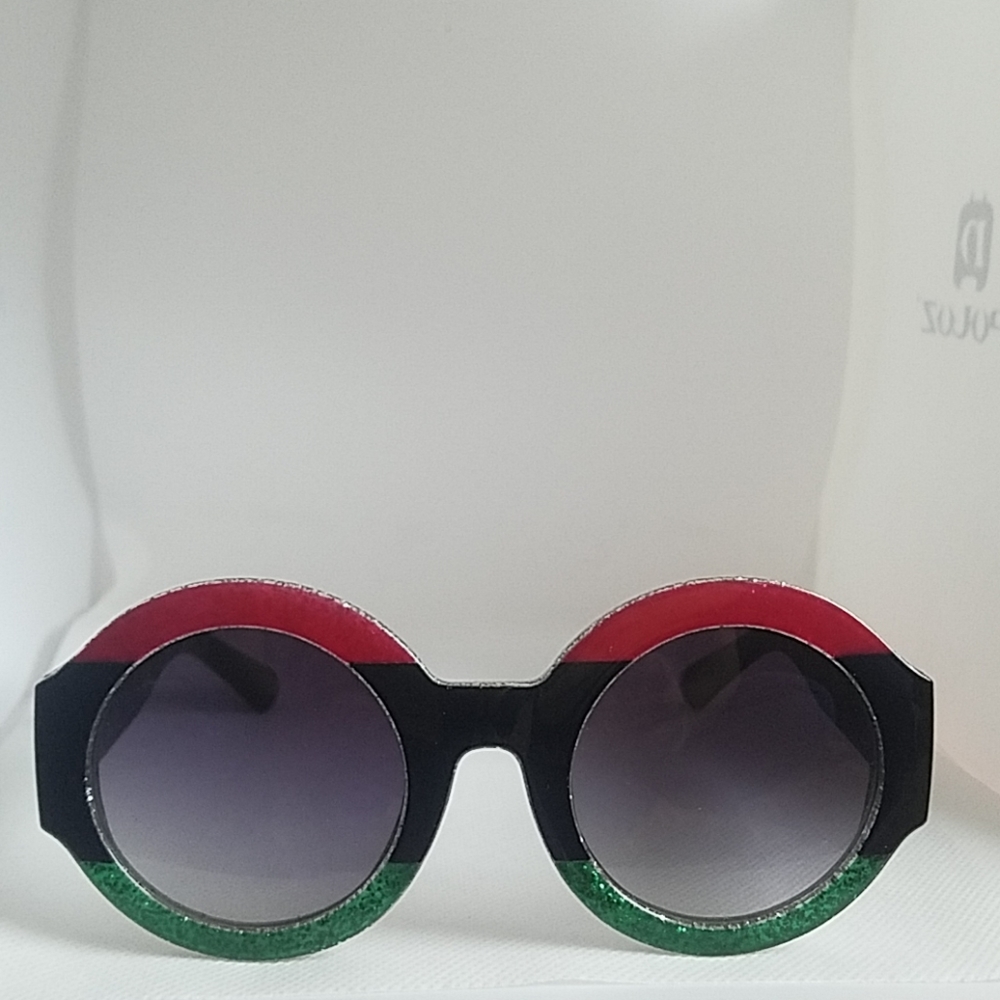 Womens red/blk/green circle frame sunglasses
